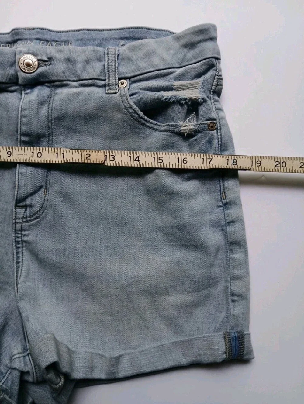 American Eagle Sz 16 Light Blue Denim Shorts Curvy High Rise Shortie, Distressed